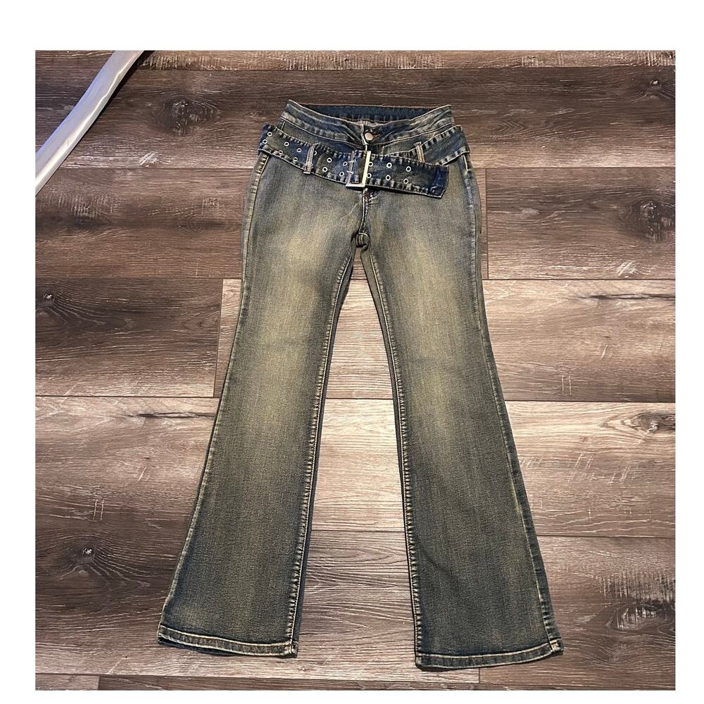 Shein Distressed Boho Woman's Jeans Bootcut Size 28